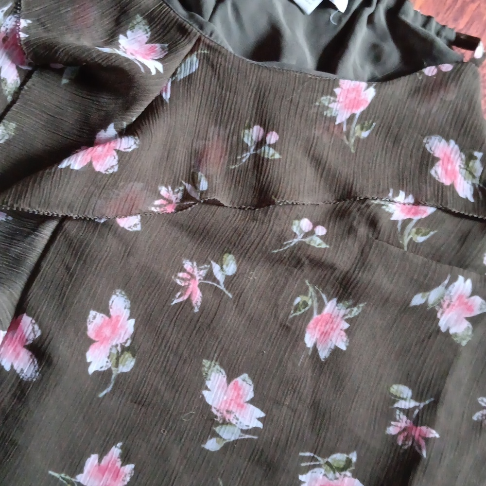Flowy‎ high neck blouse - Picture 4 of 8